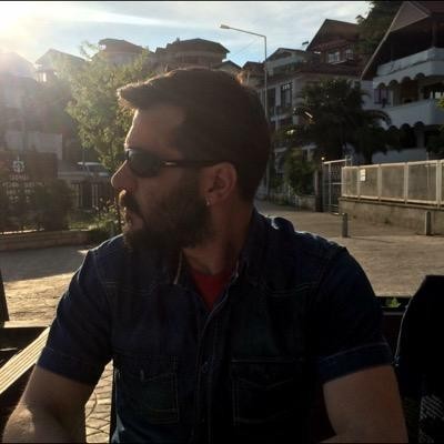 Eralp Görgün: Rubato Grubunun Başarılı Bas Gitaristi