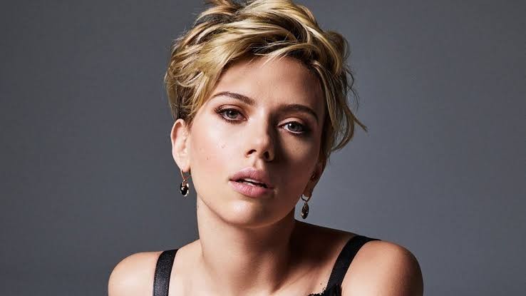 Scarlett Johansson: Ünlü Oyuncunun Hayatı ve Kariyeri