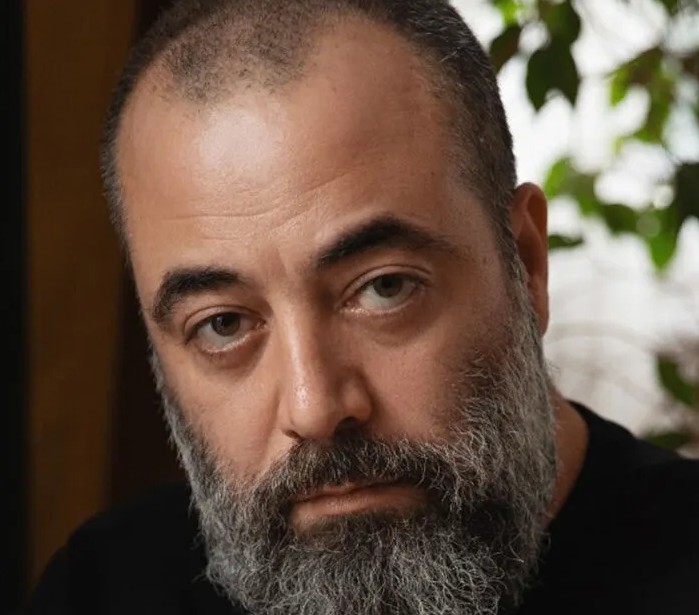 Şükrü Necati Şahin Kimdir? Yaşamı ve Sanatsal Kariyeri