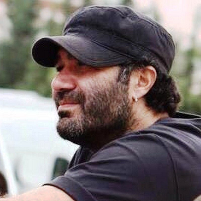 Veli Çelik’in Kariyeri: Yönetmenlik Yolculuğu ve Başarıları