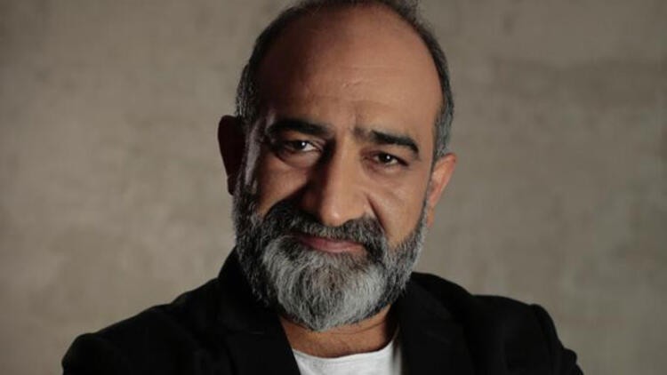Ünlü Oyuncu Zafer Altun: Kariyeri ve Rol Aldığı Yapımlar