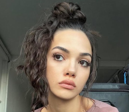 Eylül Kandemir: Genç Oyuncunun Kariyer Yolculuğu ve Öne Çıkan Projeleri