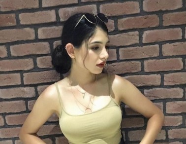 Güneş İzoll Kimdir? TikTok Fenomeninin Yaşamı ve Eğitimi
