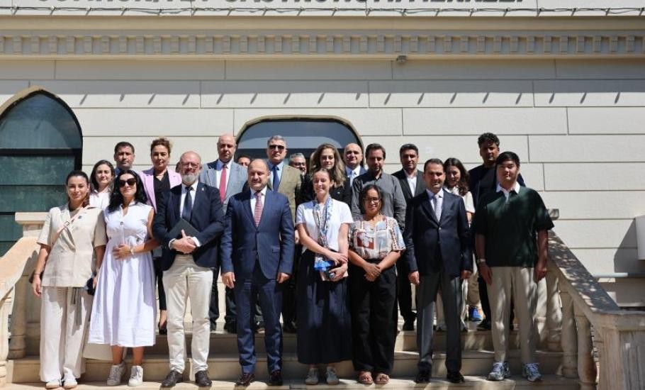 BAŞKAN GÜLPINAR, COP31 GENÇLİK İKLİM ŞAMPİYONU’NU ŞANLIURFA’DA AĞIRLADI- Şanlıurfa Büyükşehir Belediyesi