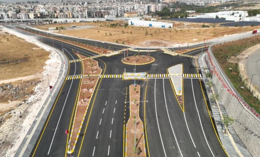 BÜYÜKŞEHİR, ŞEHİR HASTANESİ ÖNÜNDE ULAŞIMI GÜVENLİ HALE GETİRİYOR- Şanlıurfa Büyükşehir Belediyesi