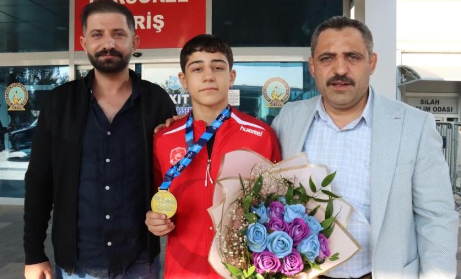BALKAN ŞAMPİYONU DEDEOĞLU, ŞANLIURFA’DA GURUR YAŞATTI- Şanlıurfa Büyükşehir Belediyesi