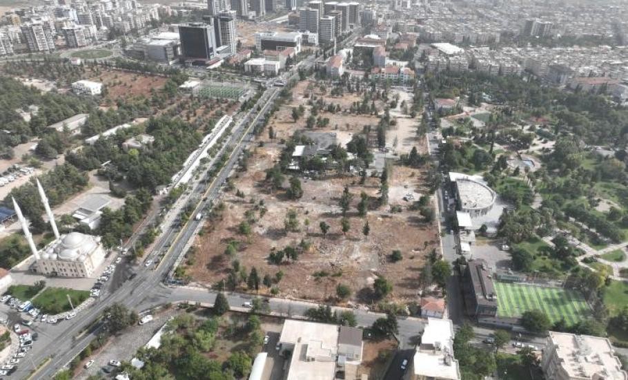 BAŞKAN GÜLPINAR’DAN 300 EVLER MÜJDESİ: ŞANLIURFA’NIN MERKEZİNE BÜYÜK YEŞİL ALAN GELİYOR!- Şanlıurfa Büyükşehir Belediyesi