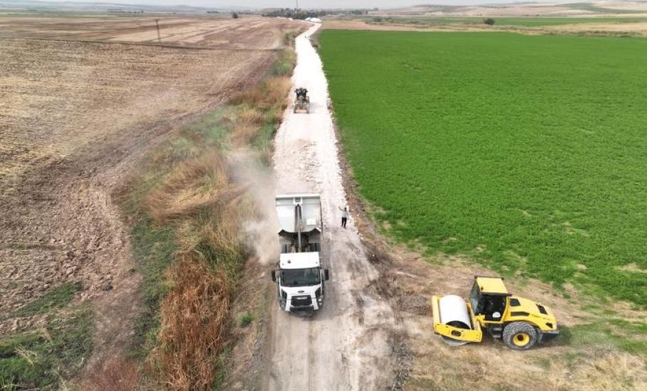 KARAKÖPRÜ’DE 11 KİLOMETRELİK YOL SATHİ ASFALTA HAZIRLANIYOR- Şanlıurfa Büyükşehir Belediyesi