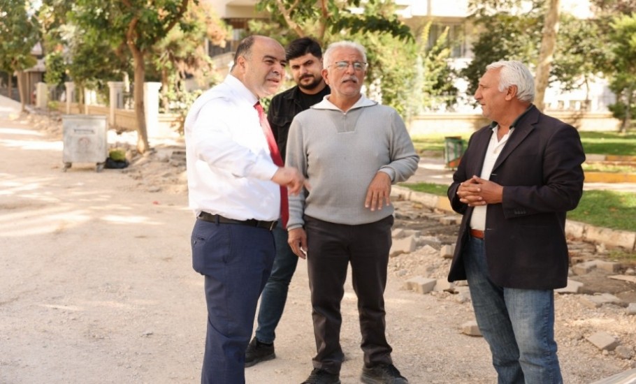 BAŞKAN NİHAT ÇİFTÇİ: MAHALLEDEYİZ, SOKAKTAYIZ, İŞİMİZİN BAŞINDAYIZ